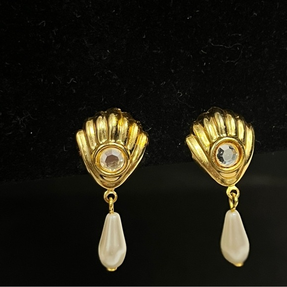 vintage gold tone clam shell faux pearl nautical mermaid 1.25 inch - Picture 2 of 5